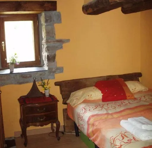 Preciosa Pasiega Restaurada Espinosa de los Monteros